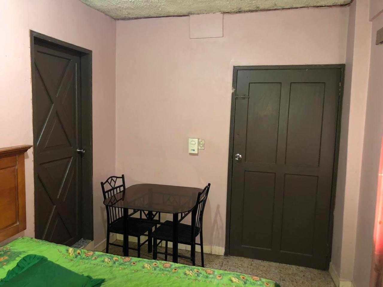 Hotel Guest House Inn San Pedro Sula Exterior photo